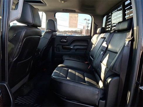 Used 2015 GMC Sierra 2500 Denali w/ Duramax Plus Package image 12