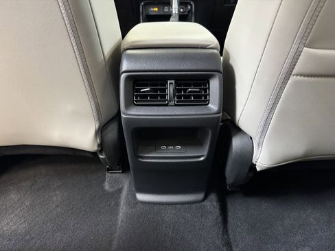 Used 2025 Honda CR-V EX-L image 17