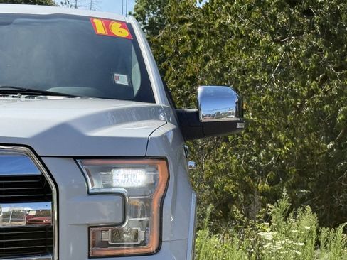 Used 2016 Ford F150 Lariat w/ Equipment Group 502A Luxury AWD/4WD image 3