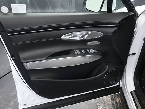 Used 2023 Genesis GV70 2.5T Sport Prestige w/ Sport Prestige Package image 17