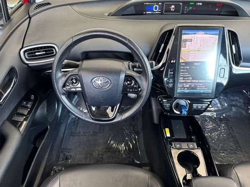 Used 2020 Toyota Prius Prime XLE FWD image 13