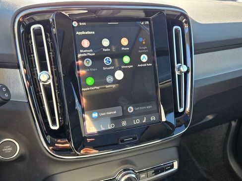 New 2026 Volvo XC40 B5 Core image 18