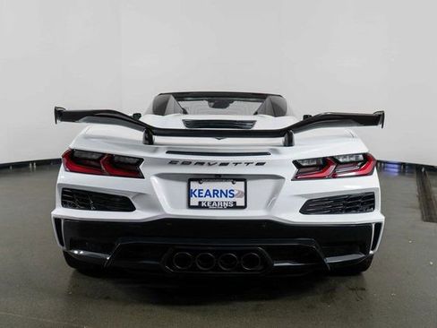 Used 2025 Chevrolet Corvette Z06 w/ Z07 Performance Package image 7