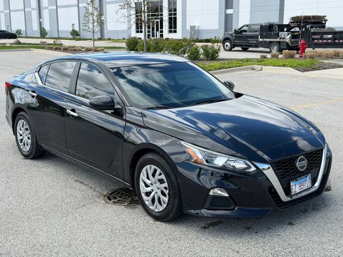 Used 2020 Nissan Altima 2.5 S FWD image 3