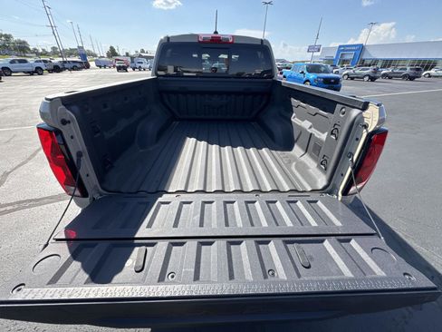 Used 2023 Chevrolet Colorado Trail Boss w/ Technology Package AWD/4WD image 14
