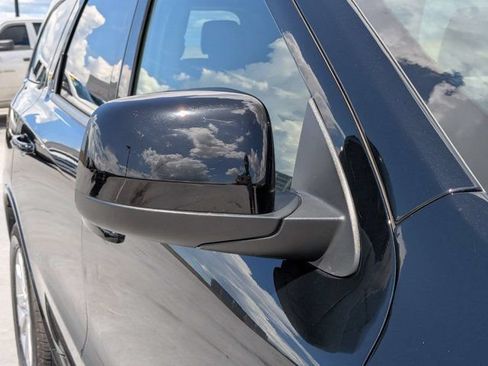 Used 2025 Dodge Durango GT RWD image 13
