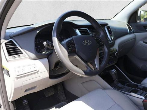 Used 2016 Hyundai Tucson Sport FWD image 12