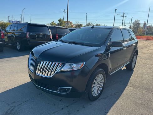 Used 2013 Lincoln MKX AWD image 7