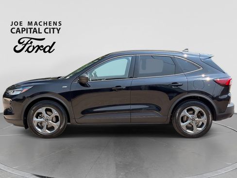 Used 2025 Ford Escape ST-Line w/ Tech Pack #1 FWD image 8