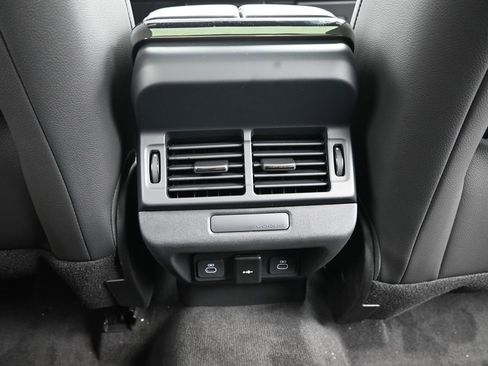 New 2026 Land Rover Range Rover Evoque Dynamic SE image 17