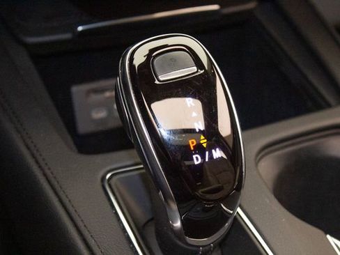 Used 2023 Cadillac XT4 Luxury w/ Cold Weather Package image 33