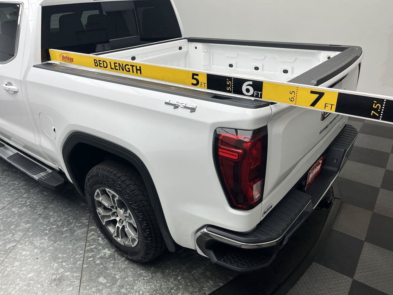 Used 2020 GMC Sierra 1500 SLE w/ SLE Value Package AWD/4WD image 29