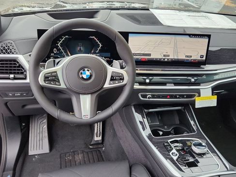 Used 2026 BMW X5 xDrive40i w/ Executive Package AWD/4WD image 11