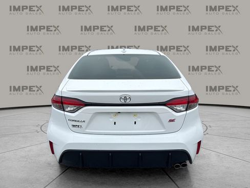 Used 2024 Toyota Corolla SE FWD image 4