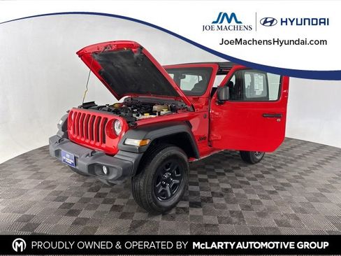 Used 2022 Jeep Wrangler Sport image 12