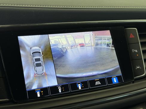 Used 2024 Buick Enclave Premium image 70