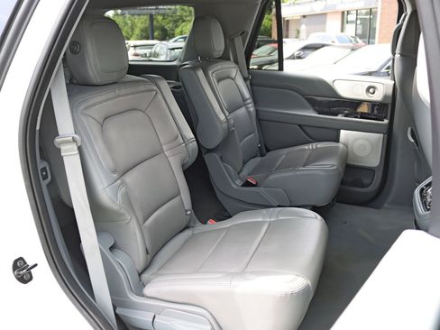 Used 2020 Lincoln Navigator Reserve w/ Luxury Package AWD/4WD image 34