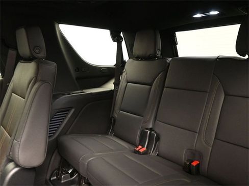 New 2026 Chevrolet Tahoe High Country w/ LPO, Illumination Package image 9