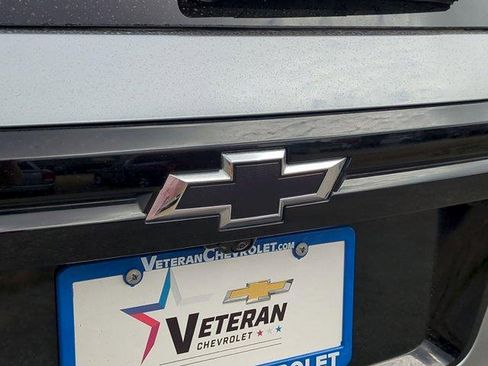 Used 2025 Chevrolet Traverse LT w/ Midnight/Sport Edition image 29