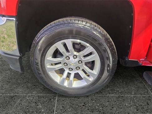 Used 2018 Chevrolet Silverado 1500 LT w/ All Star Edition image 14