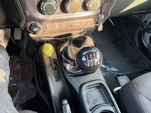 Used 2014 Jeep Wrangler Sport image 21