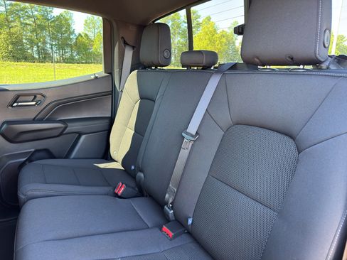 Used 2023 Chevrolet Colorado LT w/ LT Convenience Package II image 17