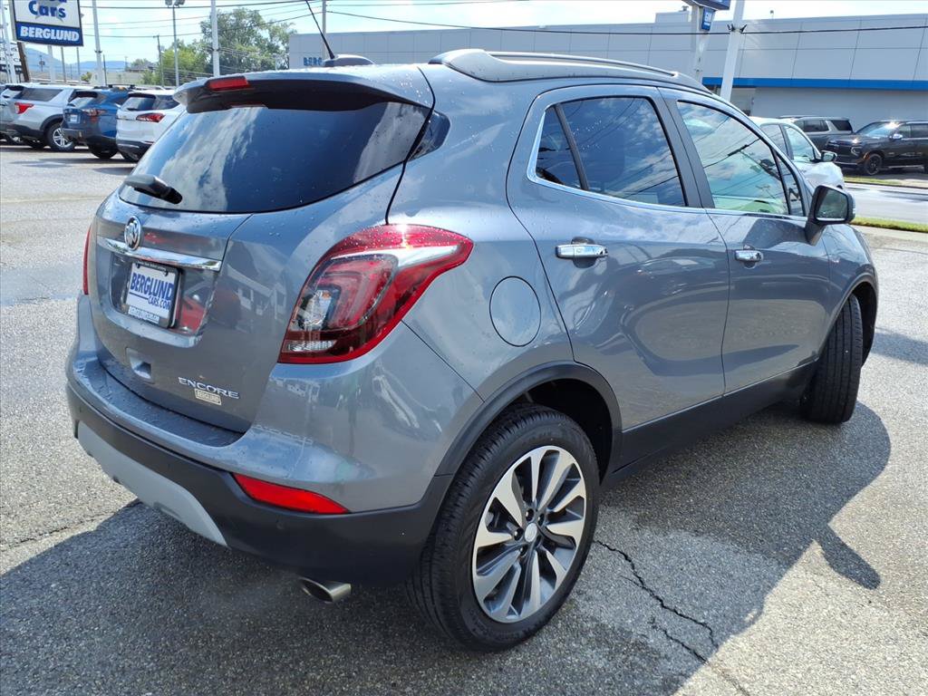 Used 2019 Buick Encore Essence w/ Safety Package II FWD image 4