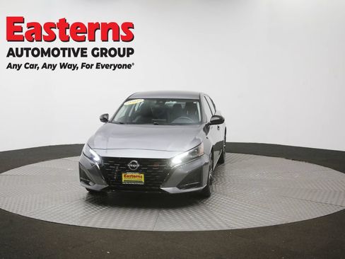Used 2023 Nissan Altima 2.5 SR FWD image 52
