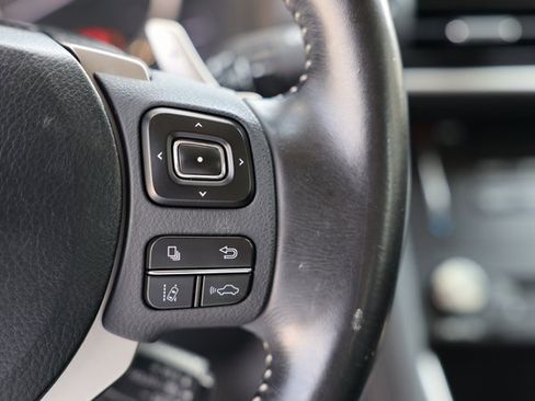 Used 2018 Lexus IS 300 AWD w/ Comfort Package image 16