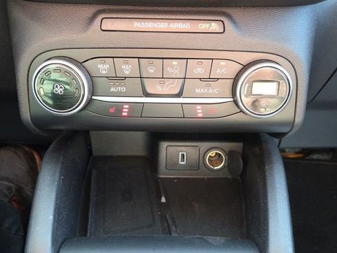 Used 2020 Ford Escape SE Sport image 35