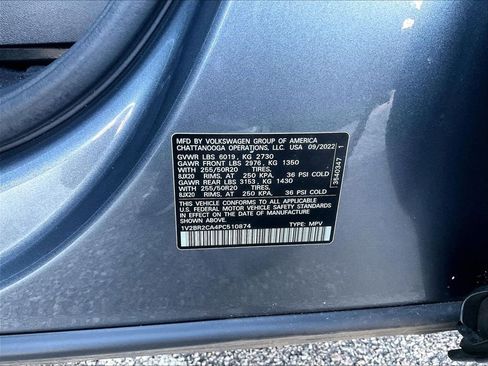 Used 2023 Volkswagen Atlas SEL AWD/4WD image 36