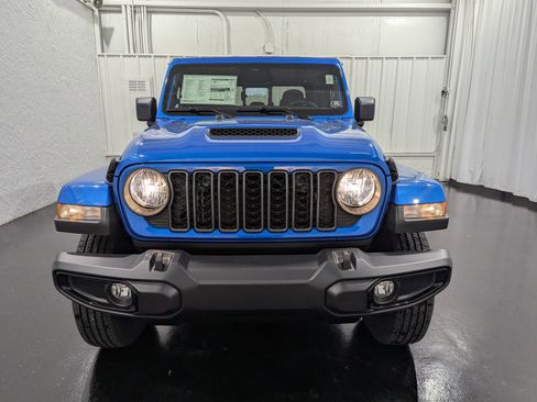 New 2026 Jeep Gladiator Sport image 4