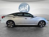 Used 2021 Nissan Altima 2.5 SV image 2