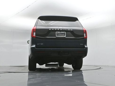 Used 2025 Ford Expedition Max Active AWD/4WD image 54