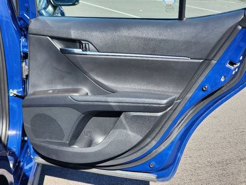 Used 2023 Toyota Camry SE image 16