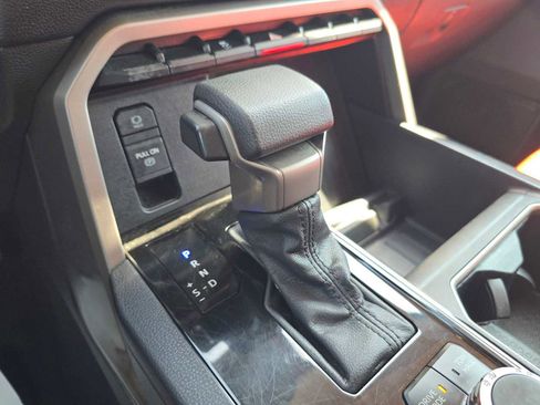 Used 2022 Toyota Tundra SR5 image 33