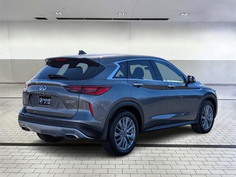 Used 2025 INFINITI QX50 Pure image 5