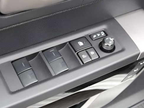 Used 2023 Toyota Tundra Limited AWD/4WD image 17