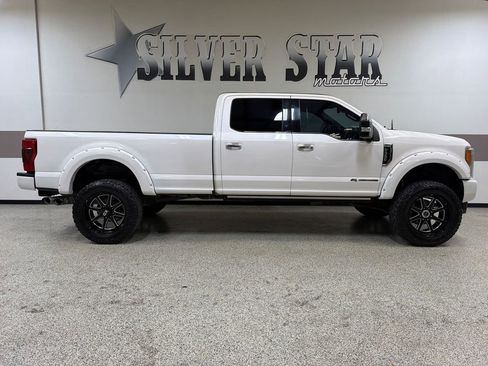 Used 2018 Ford F350 Platinum w/ Platinum Ultimate Package AWD/4WD image 30