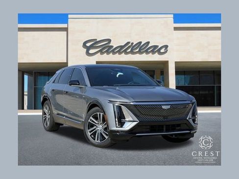 New 2026 Cadillac Lyriq Luxury image 1