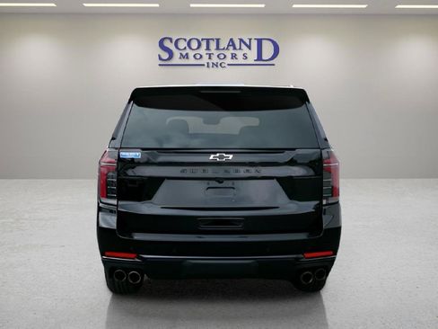 Used 2025 Chevrolet Suburban Z71 AWD/4WD image 7