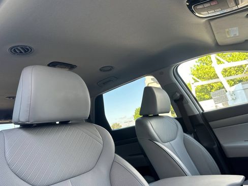 Used 2025 Hyundai Palisade SEL FWD image 18