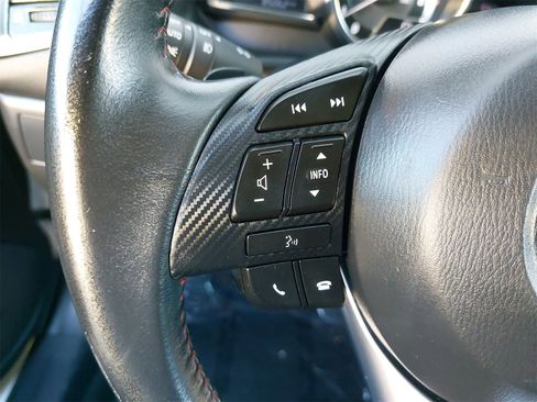 Used 2016 MAZDA MAZDA3 s Touring image 17