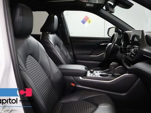 Used 2023 Toyota Highlander XSE AWD/4WD image 26