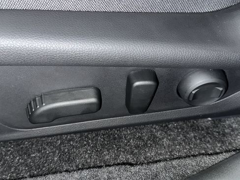 New 2026 Subaru Crosstrek 2.5i Premium AWD/4WD image 18