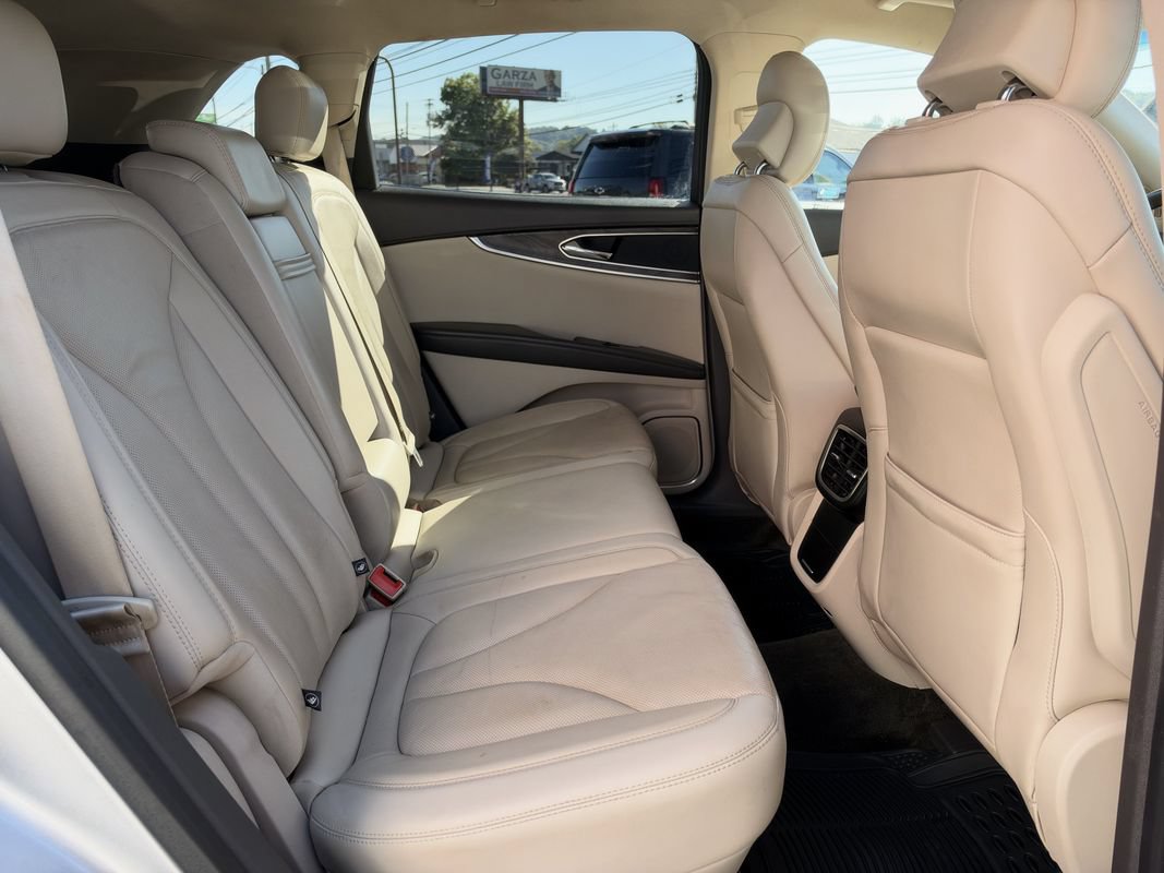 Used 2018 Lincoln MKX Reserve FWD image 15