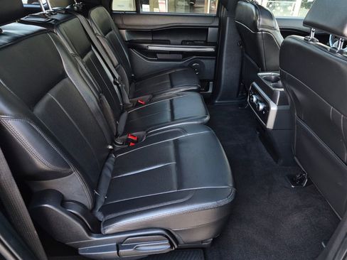 Used 2021 Ford Expedition Max XLT image 31