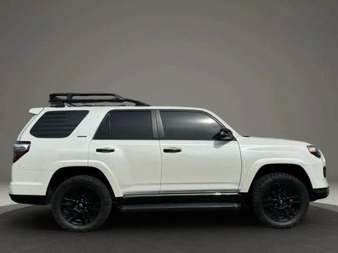 Used 2021 Toyota 4Runner Nightshade AWD/4WD image 6