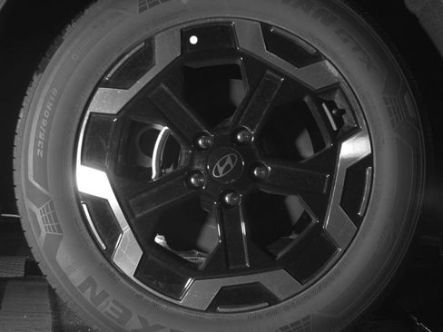Used 2026 Hyundai Santa Fe SEL FWD image 18