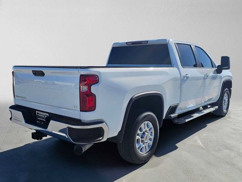 Used 2026 Chevrolet Silverado 2500 LT AWD/4WD image 3